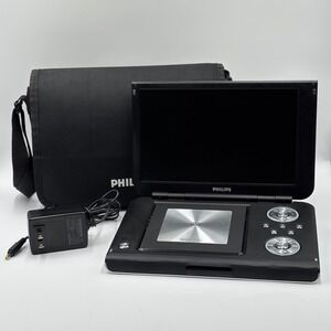 Philips PET1002 Portable DVD Player 10.2 Inch Screen Carry Case AC Adapter Works